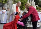 2013 Lourdes Pilgrimage - SATURDAY TRI MASS GROTTO (18/140)